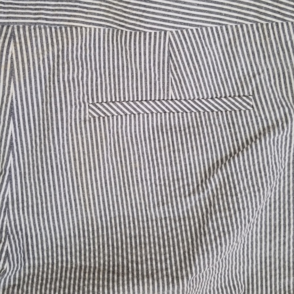 Liz Claiborne Striped Straight Leg Pants. Size 12 - Picture 5 of 8